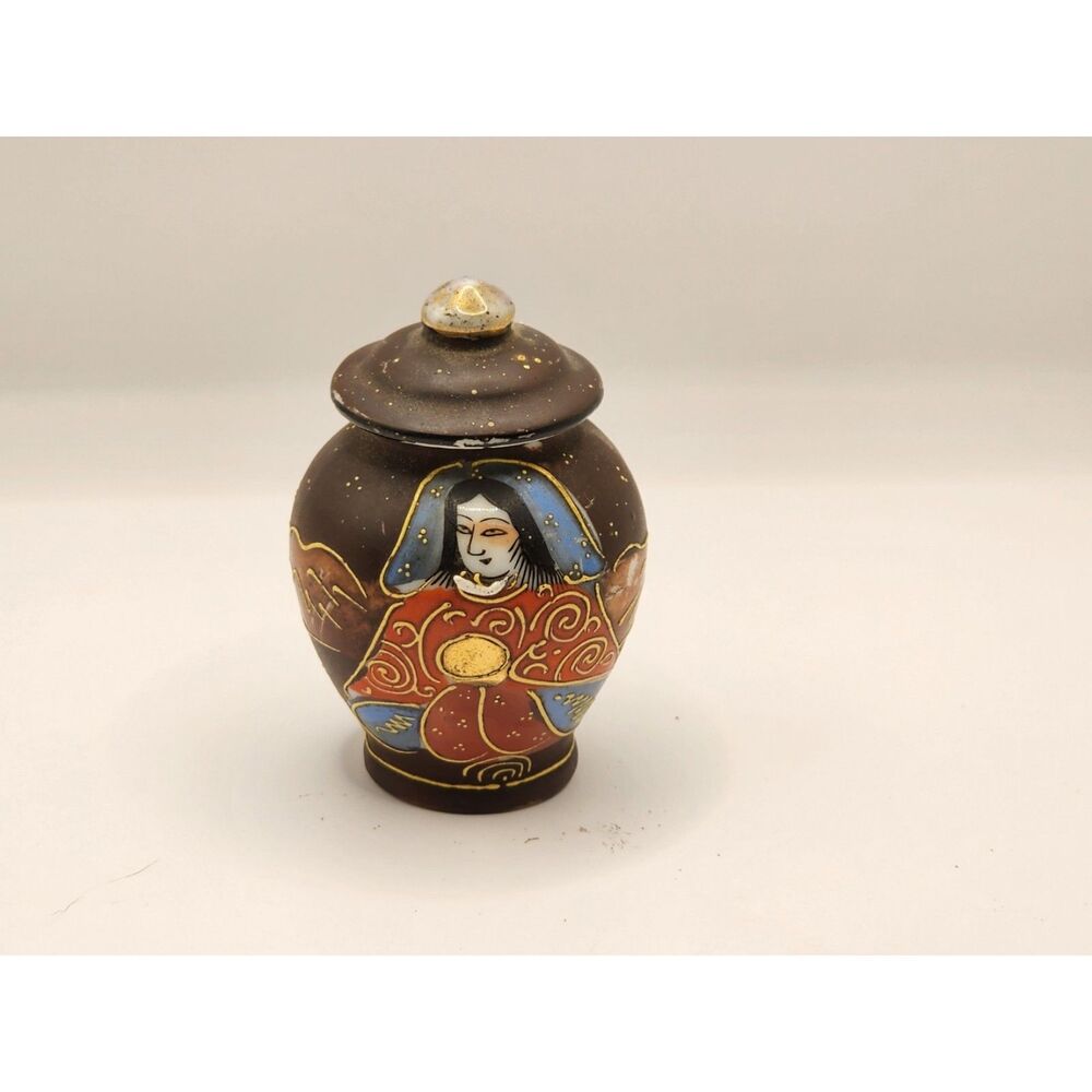Japan Satsuma Style Mini Lidded Urn Vase Geisha Figural Brown Black Gold Gilt 3